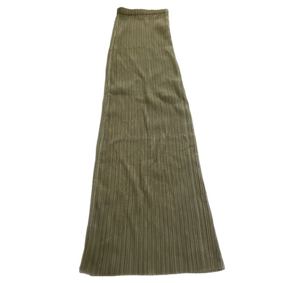 Ludovic de Saint Sernin Pleated Midi Skirt in Green - Picture 1 of 5